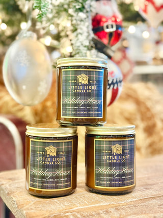 Holiday House 8oz Candle